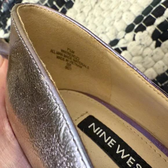 GUC Nine West Trendz Metallic Tapered Heel Pumps - Picture 11 of 12